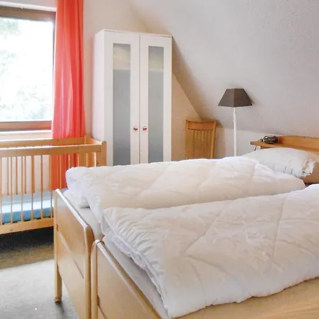 Apartment Three-bedroom In